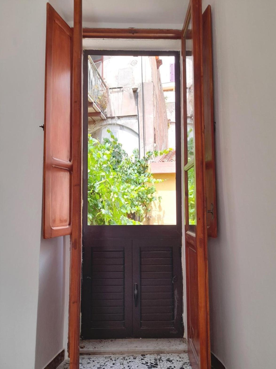 Casa A Bosa In Centro Storico Exterior foto